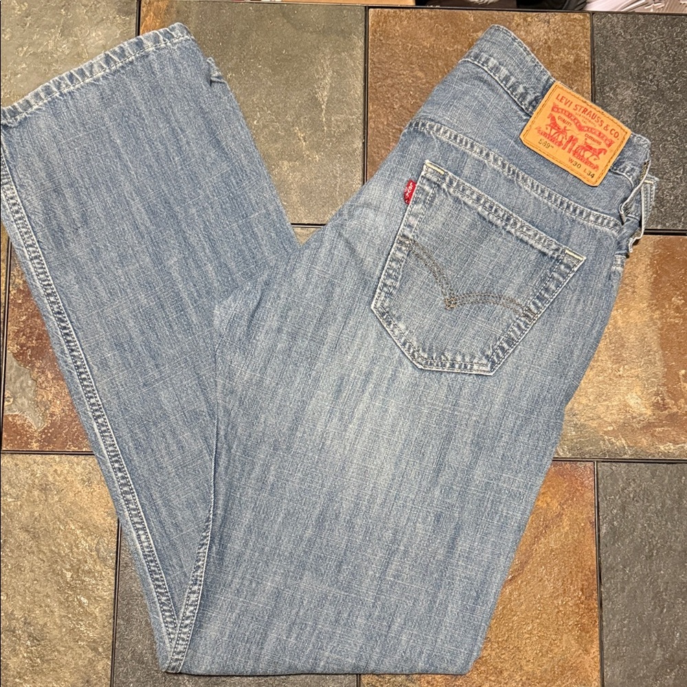 Levi's Men's Light Blue Straight Jeans